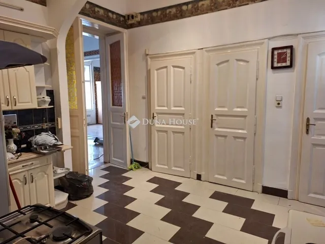 Eladó lakás Budapest VIII. kerület 70 nm
