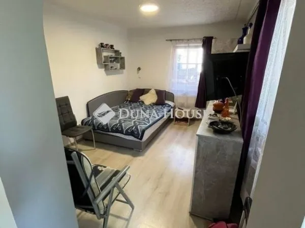 Eladó ház Budapest XV. kerület 140 nm