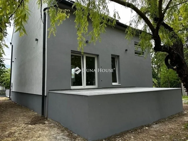 Eladó ház Budapest XVII. kerület 195 nm