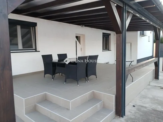 Eladó ház Budapest XVII. kerület 150 nm