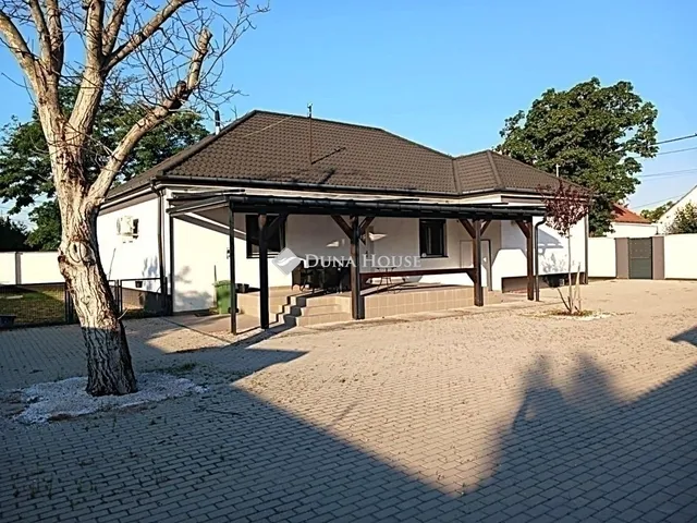 Eladó ház Budapest XVII. kerület 150 nm