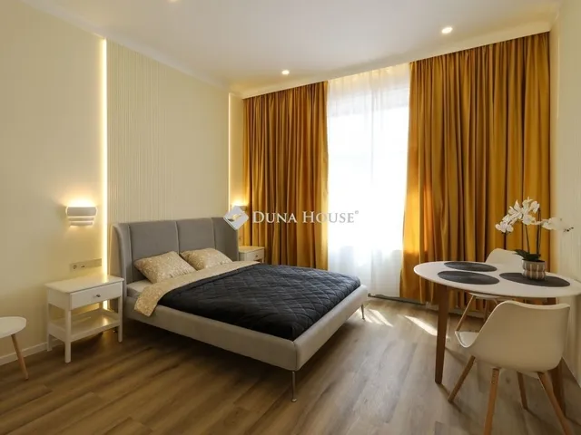 Eladó lakás Budapest VIII. kerület 99 nm