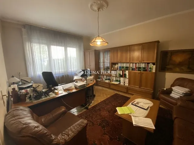Eladó lakás Budapest VIII. kerület, II. János Pál pápa tér 79 nm