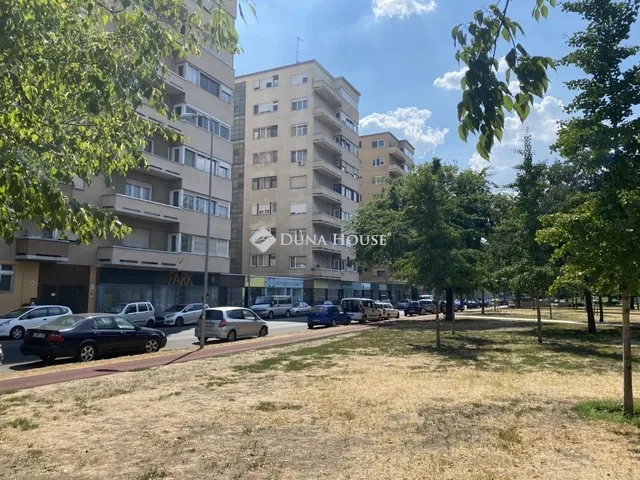 Eladó lakás Budapest VIII. kerület, II. János Pál pápa tér 79 nm