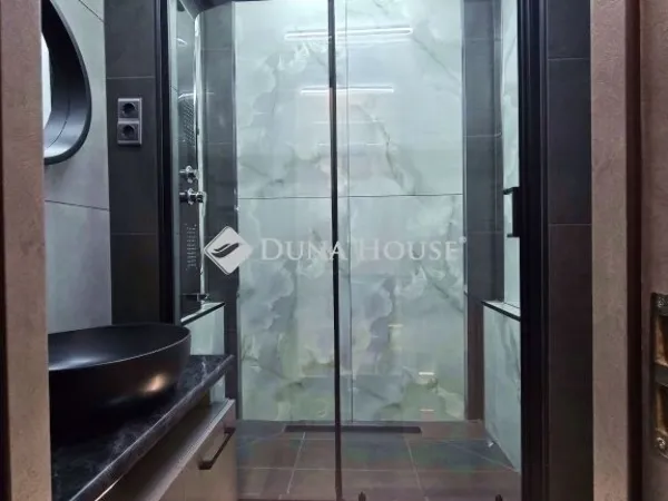 Eladó lakás Budapest XVIII. kerület 71 nm