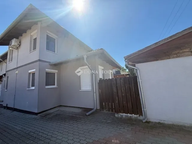 Eladó ház Vecsés 98 nm