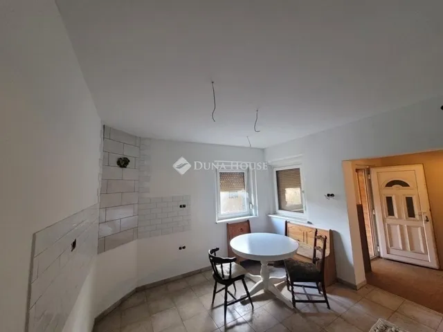 Eladó ház Vecsés 75 nm