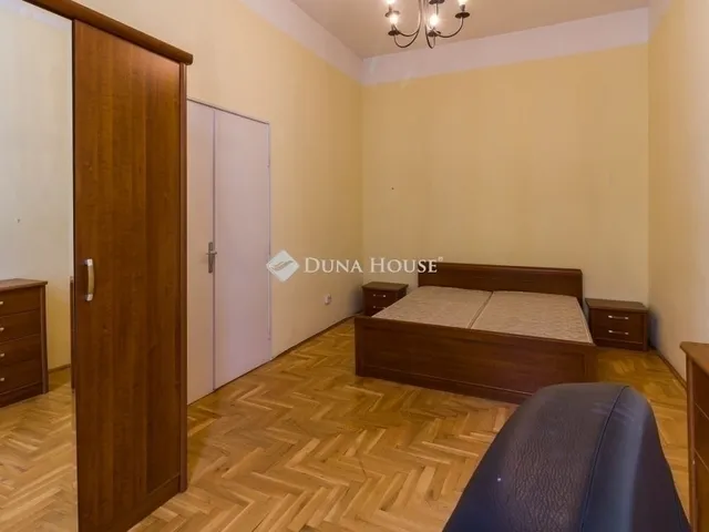 Eladó lakás Budapest V. kerület 87 nm