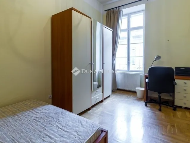 Eladó lakás Budapest V. kerület 87 nm