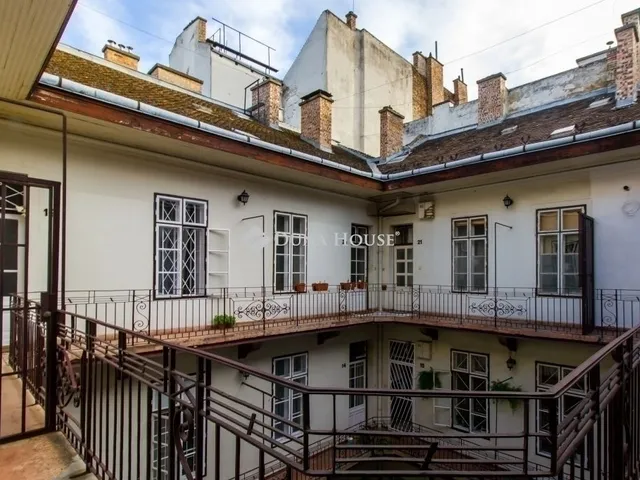 Eladó lakás Budapest V. kerület 87 nm