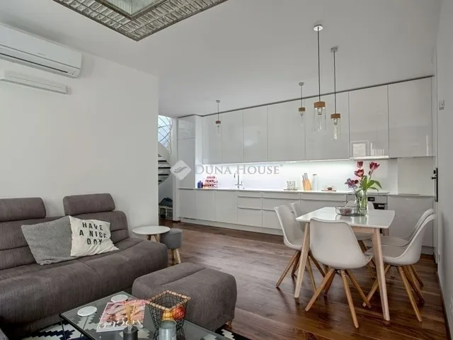 Eladó lakás Budapest VI. kerület 123 nm