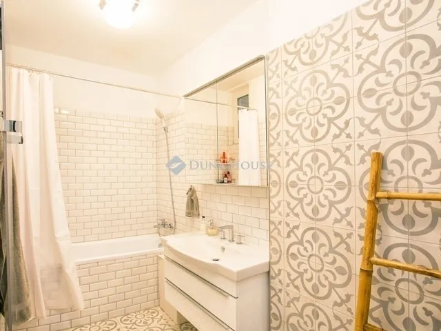 Eladó lakás Budapest VI. kerület 123 nm