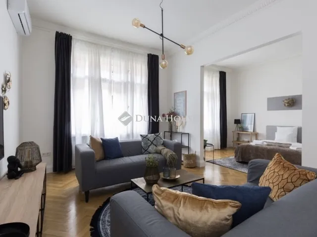 Eladó lakás Budapest V. kerület 64 nm