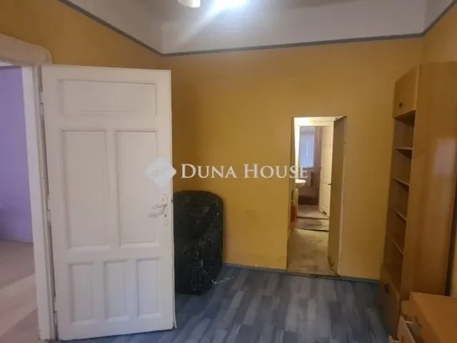 Eladó lakás Budapest VI. kerület 67 nm