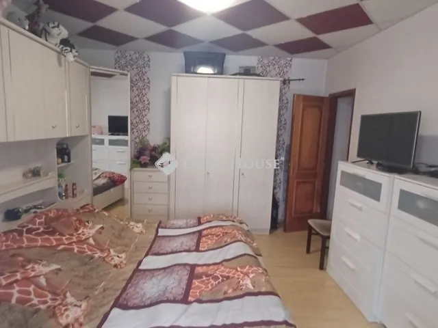 Eladó lakás Budapest IV. kerület 73 nm