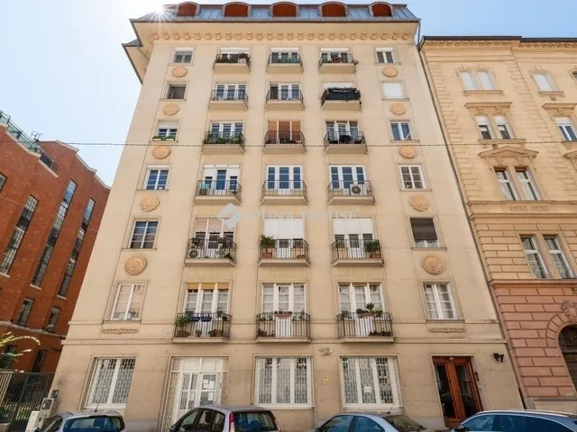 Eladó lakás Budapest V. kerület 67 nm