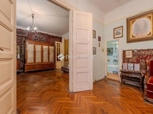 Eladó lakás Budapest V. kerület 67 nm