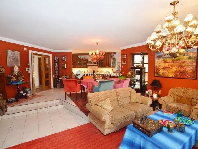 Eladó ház Budapest II. kerület 190 nm