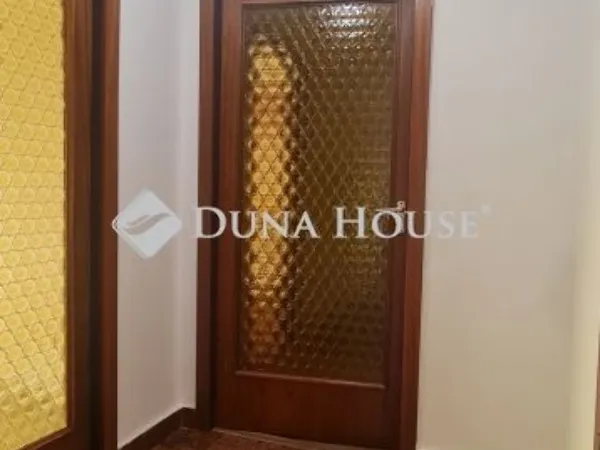 Eladó ház Budapest XII. kerület 294 nm