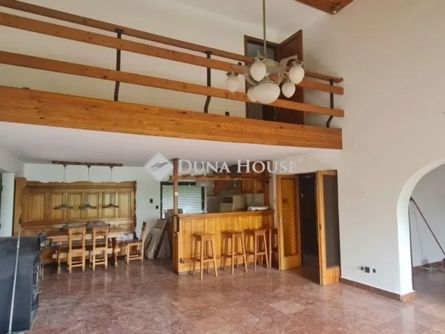 Eladó ház Budapest XII. kerület 294 nm