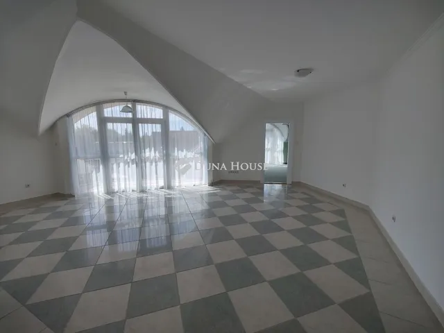 Eladó ház Budapest XVIII. kerület, Erzsébettelep 280 nm