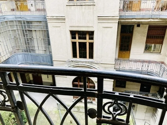 Eladó lakás Budapest II. kerület 66 nm