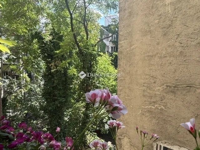 Eladó lakás Budapest II. kerület 66 nm