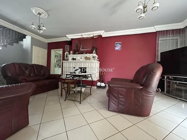 Eladó ház Vecsés 220 nm