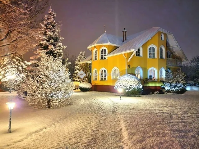 Eladó ház Gyömrő 340 nm