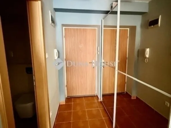 Eladó lakás Budapest III. kerület, Újlak III. ker. 39 nm