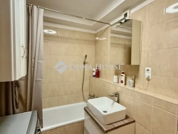 Eladó lakás Budapest III. kerület, Újlak III. ker. 39 nm