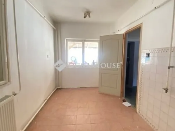 Eladó ház Budapest XVIII. kerület, Gloriett-telep 200 nm