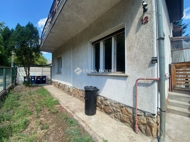 Eladó ház Budapest XVIII. kerület, Gloriett-telep 200 nm