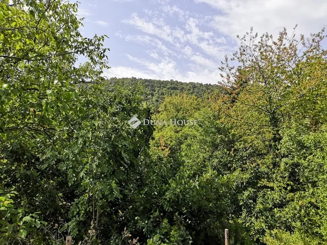 Eladó telek Budapest III. kerület, Csúcshegy 1838 nm