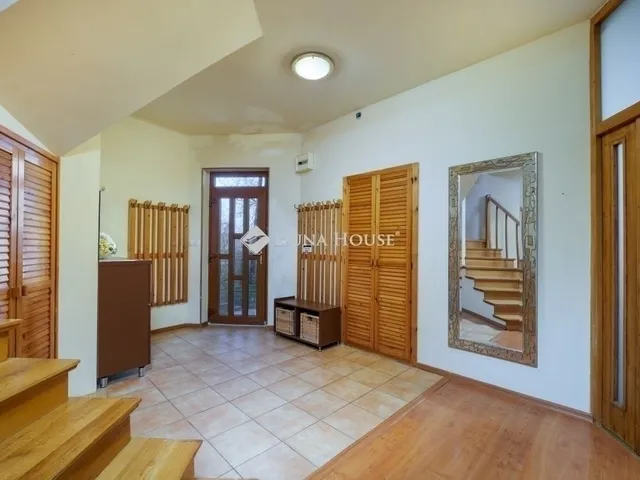 Eladó ház Budapest III. kerület 247 nm