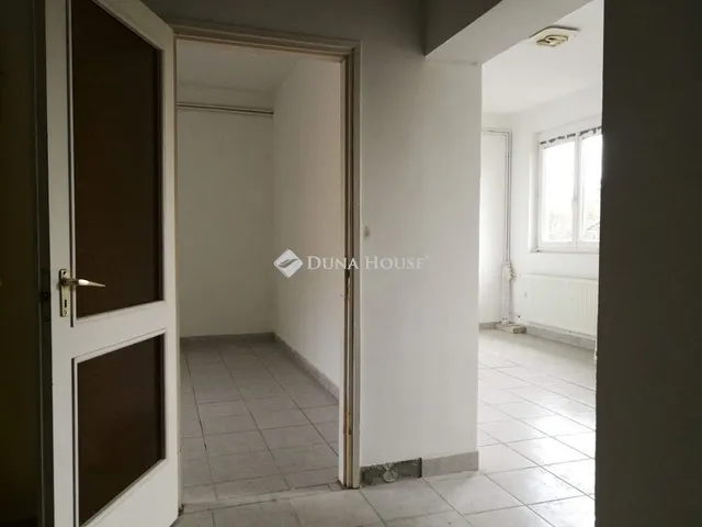 Eladó ház Budapest XVI. kerület 295 nm