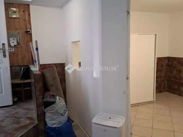 Eladó kereskedelmi és ipari ingatlan Budapest VII. kerület 41 nm