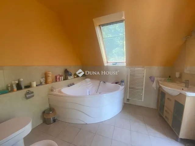 Eladó ház Budapest II. kerület 341 nm