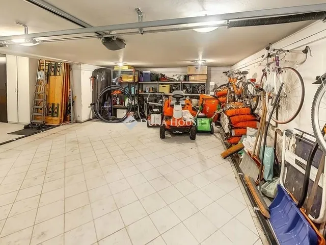 Eladó ház Budapest II. kerület 385 nm