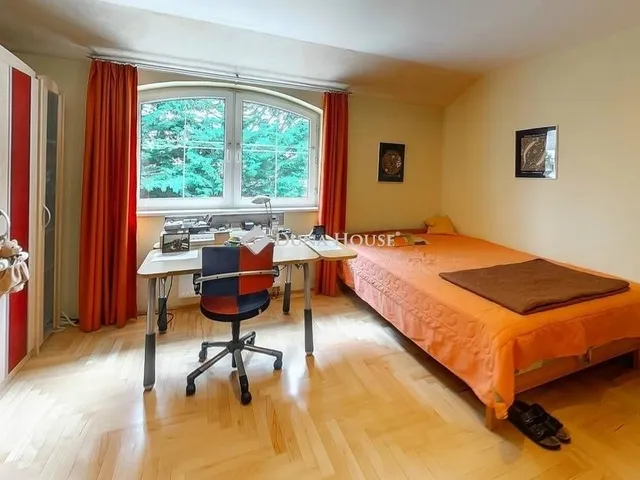 Eladó ház Budapest II. kerület 385 nm