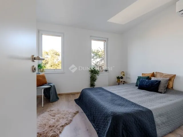 Eladó lakás Budapest VI. kerület 64 nm