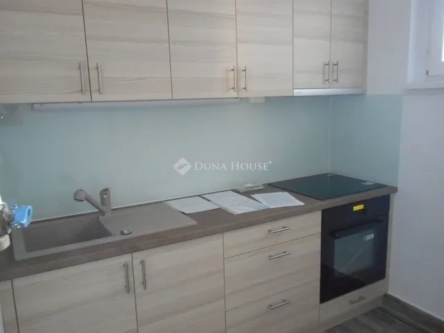 Eladó lakás Budapest XVIII. kerület 72 nm