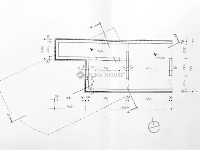 Eladó ház Budapest II. kerület 392 nm