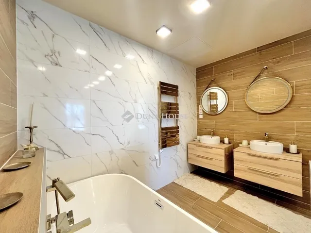 Eladó lakás Budapest XVII. kerület 153 nm