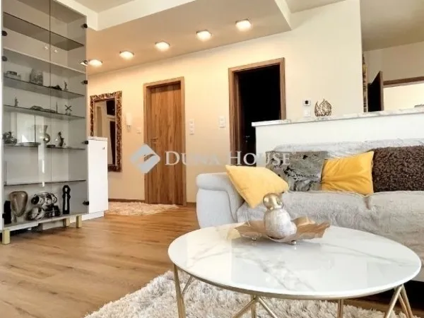 Eladó lakás Budapest XVII. kerület 153 nm