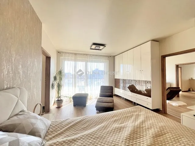 Eladó lakás Budapest XVII. kerület 153 nm