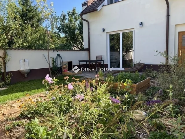 Eladó ház Vác 100 nm