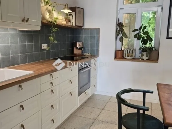 Eladó ház Vác, Burgundia 100 nm