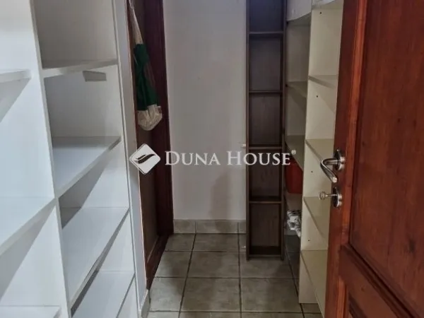 Eladó ház Fót 150 nm