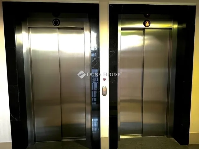 Eladó lakás Budapest VI. kerület, Nagykörúton kívüli terület 92 nm